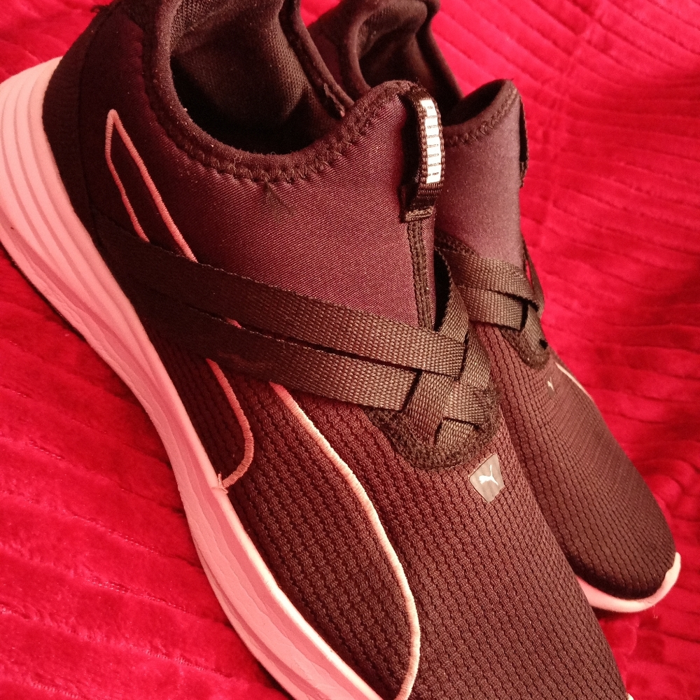 Shoes - Picture 9 of 15